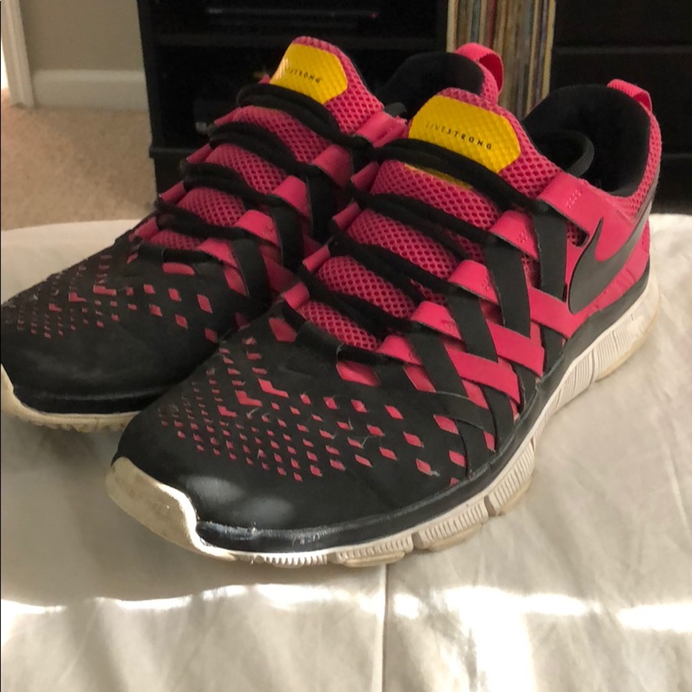 Nike Men’s Livestrong Running Shoe